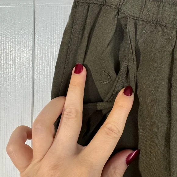 Aritzia Lightweight Joggers, Size S - Picture 6 of 9